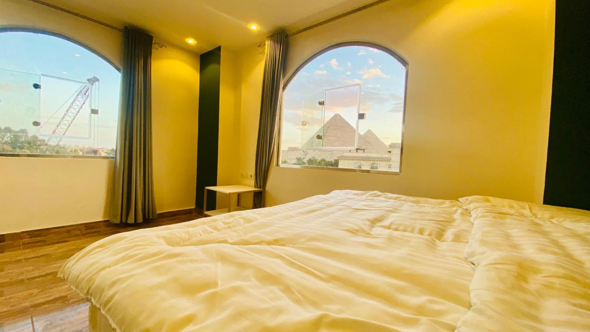 Oh Pyramids View Hotel Kafrat al Jabal Bagian luar foto