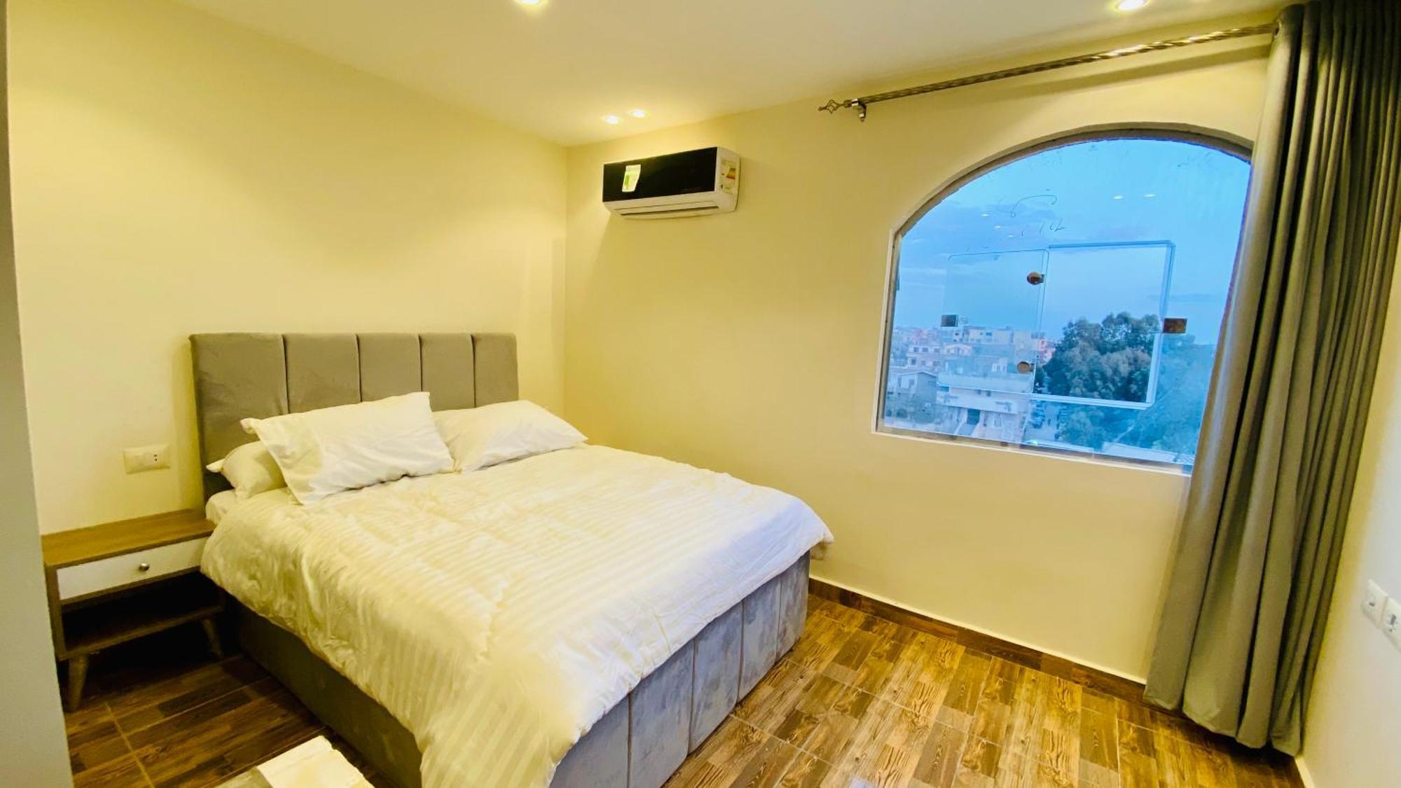 Oh Pyramids View Hotel Kafrat al Jabal Bagian luar foto